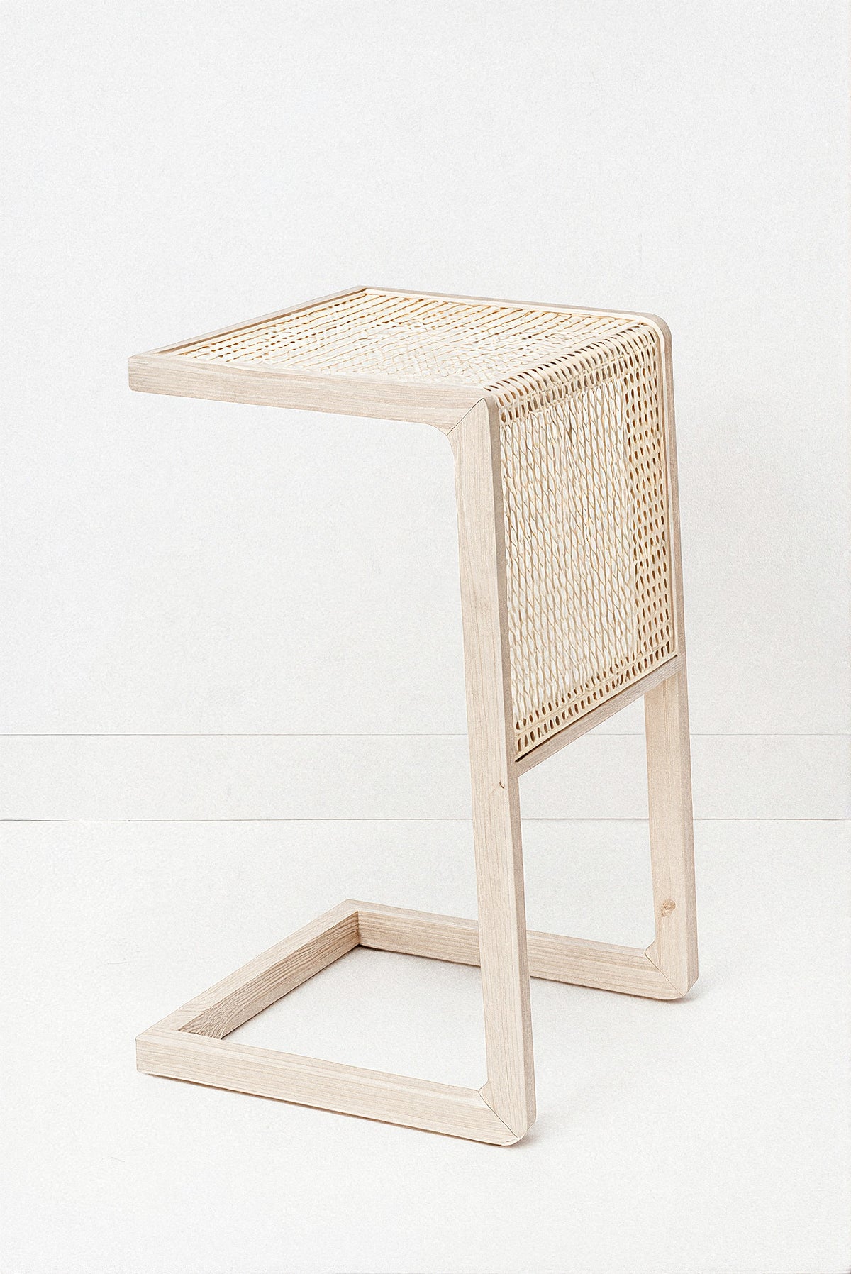 Night Stand 818 bedside table