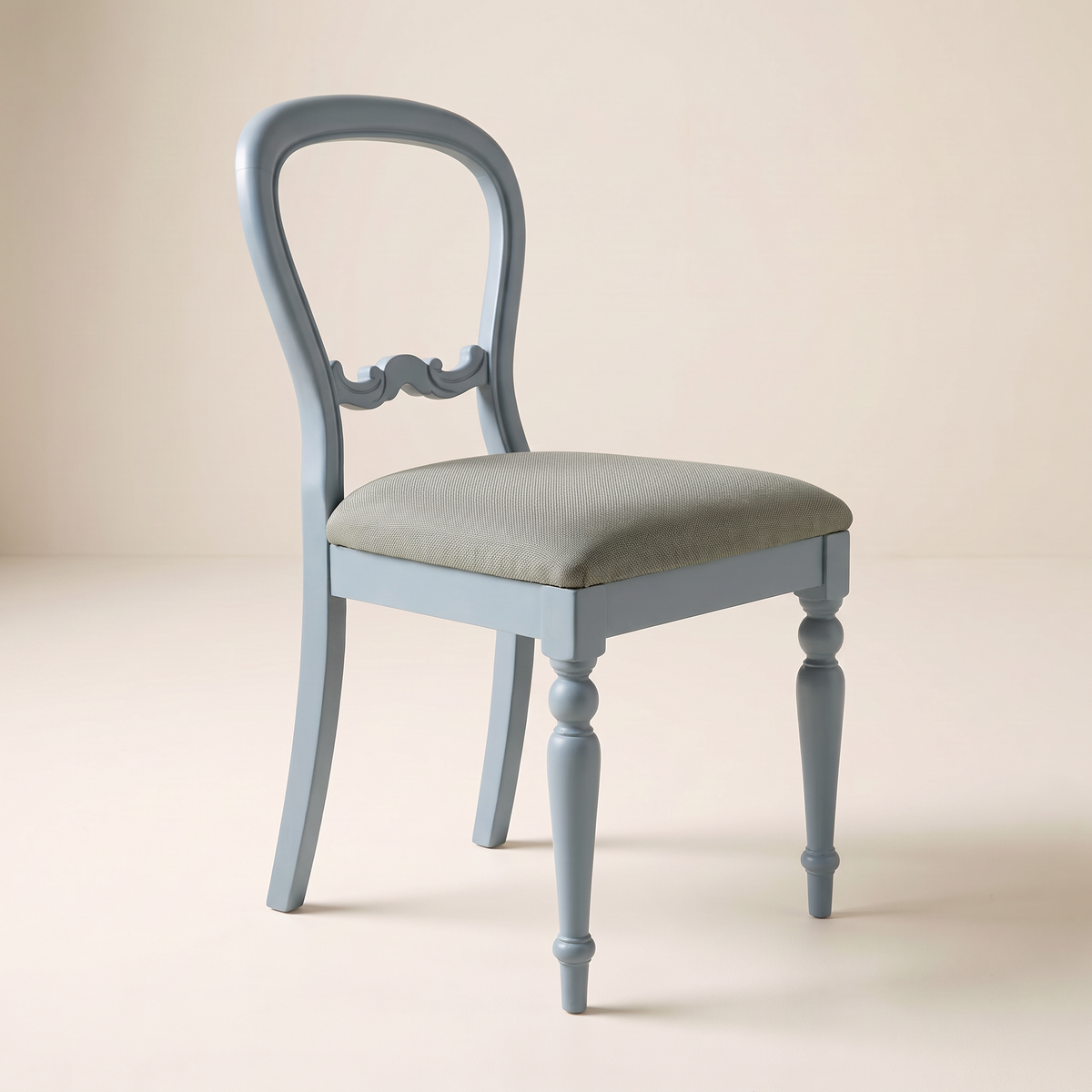 Chair 504 balloon-back dining chair in powder blue painted wood with turned legs and grey-green seat, front-right three-quarter view