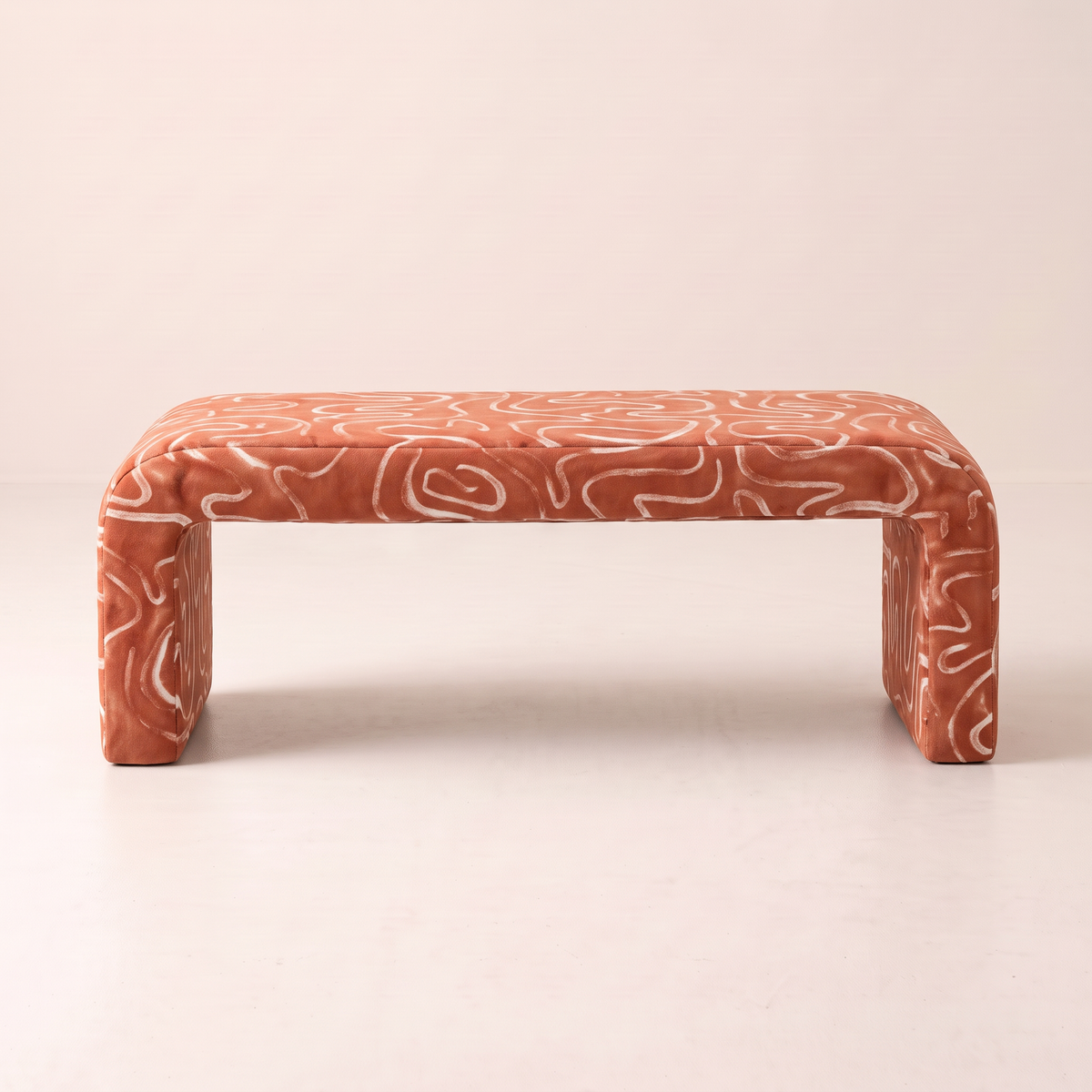 Glyph – Line bench, straight front view of the full length and both slab ends