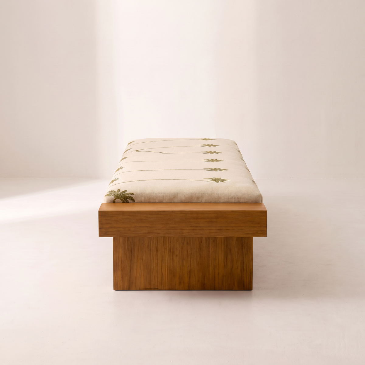 Palmira 2 bench, end view of the cushion on the wooden slab base